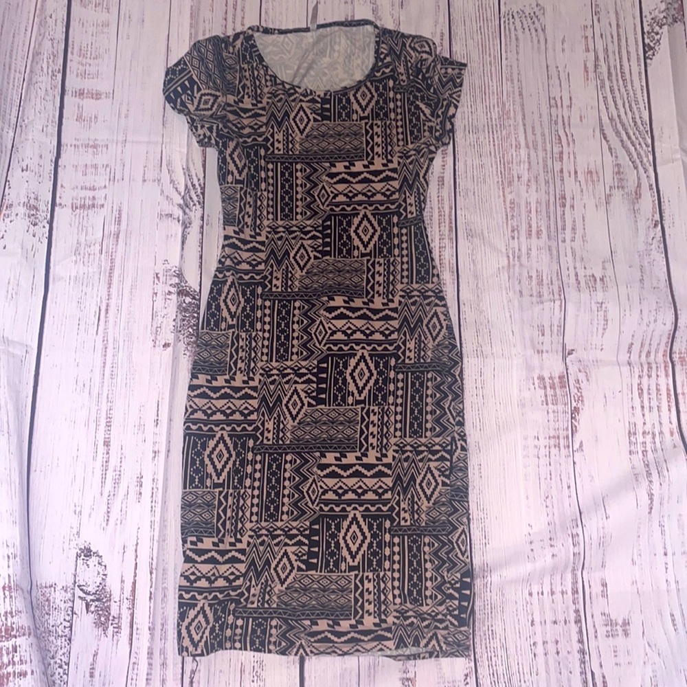 Geometric pattern dress